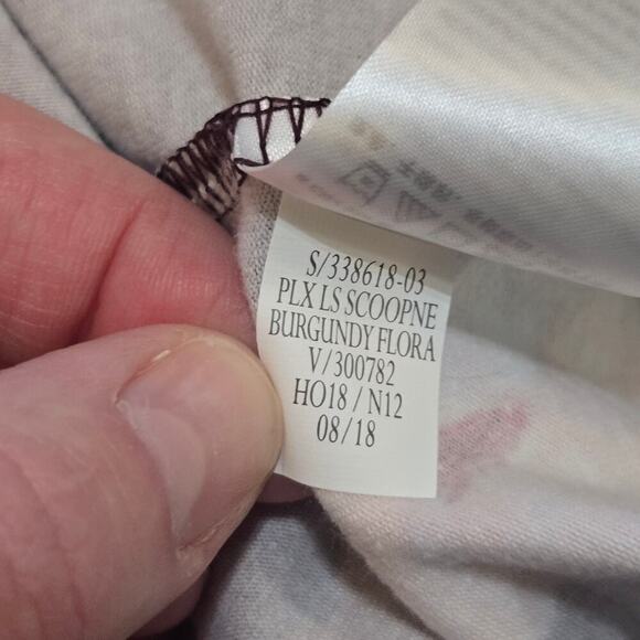 Old Navy Bugundy Floral Scoopneck Dress, Size 1X NWT - Picture 9 of 9